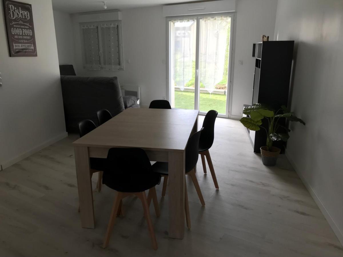Appartement Numero 4 Ou Numero 8 Savigne-l'Eveque Eksteriør bilde