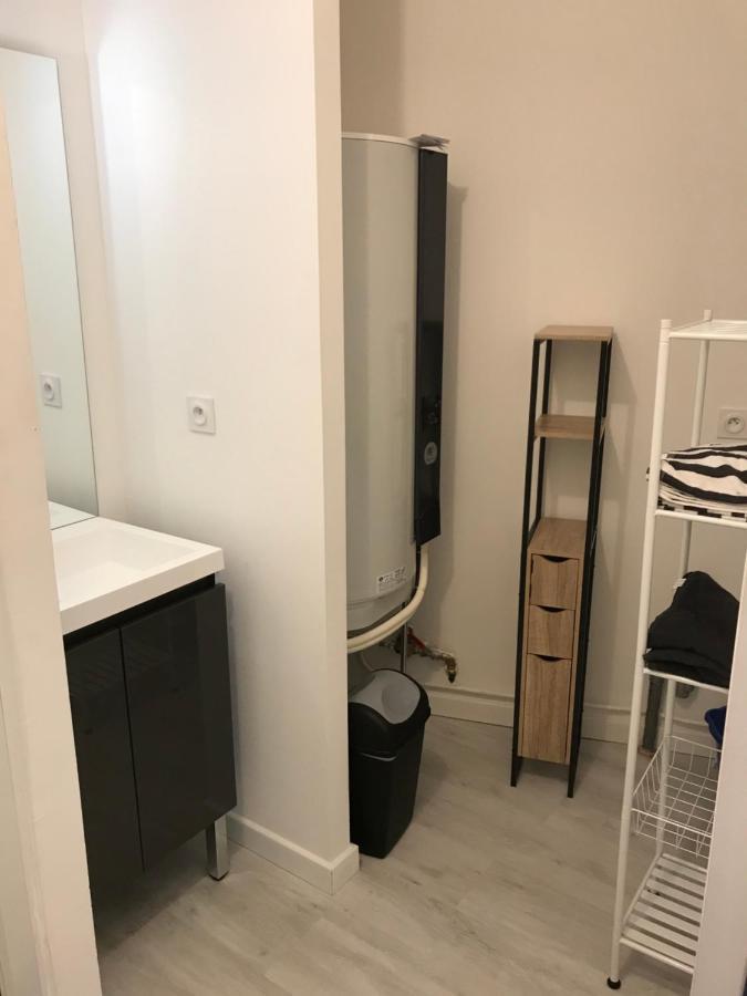 Appartement Numero 4 Ou Numero 8 Savigne-l'Eveque Eksteriør bilde