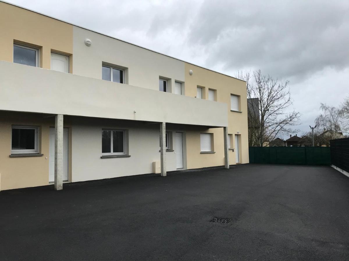 Appartement Numero 4 Ou Numero 8 Savigne-l'Eveque Eksteriør bilde